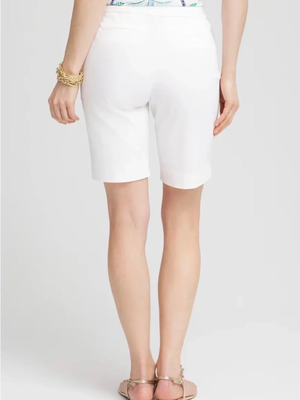NWT Chico's White Slim Stretch Pull On Bermuda Shorts Size 1.5 (10)